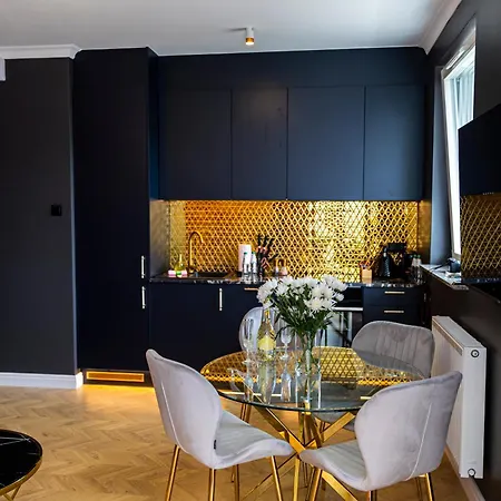 Apartment Aparti Goldnblack Galaxy