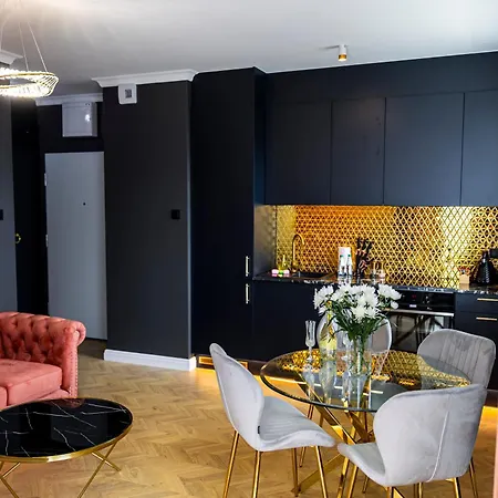 Διαμέρισμα Aparti Goldnblack Galaxy *