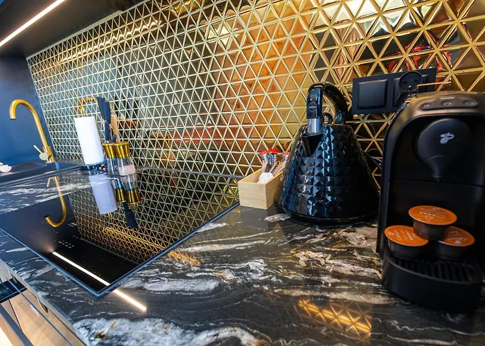 Aparti Goldnblack Galaxy Szczecin